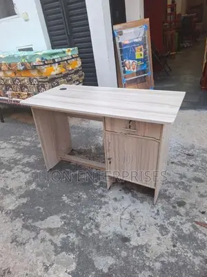4×2 Melamine Office Table