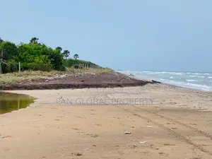 Beach Land for Sale in Trincomalee