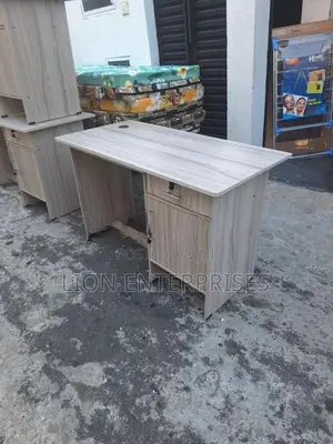4×2 Melamine tables