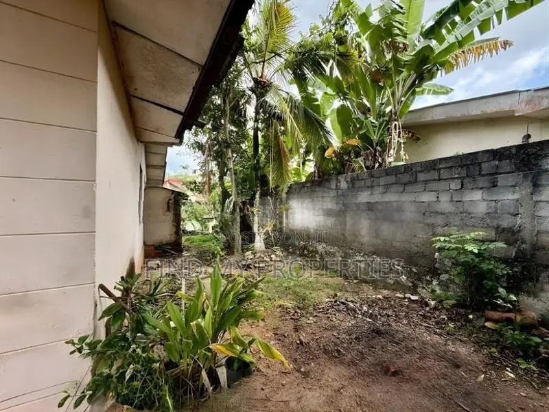 Land for Sale in Thalawathugoda