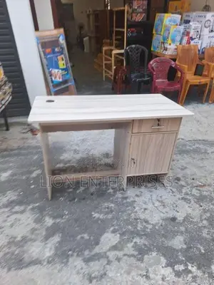 4×2 Melamine Office Table