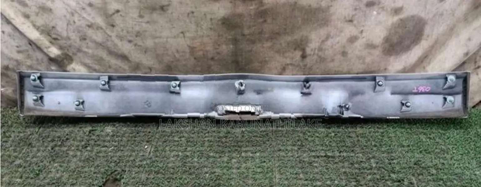Prius ZVW30 Hatch Panel With Badge