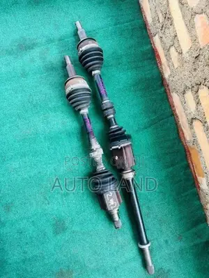 Nissan X-Trail Hybrid HT32 CV Axel Set
