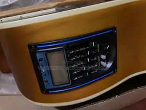 Brand new TEQ box guitats 41"