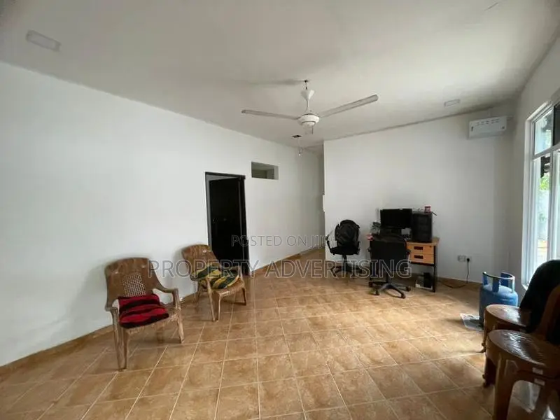 12 Perch House for Sale in Thalawathugoda