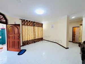 (AF733) 10 Perch 2-Storey House for Sale – Mount Lavinia, Galle Road