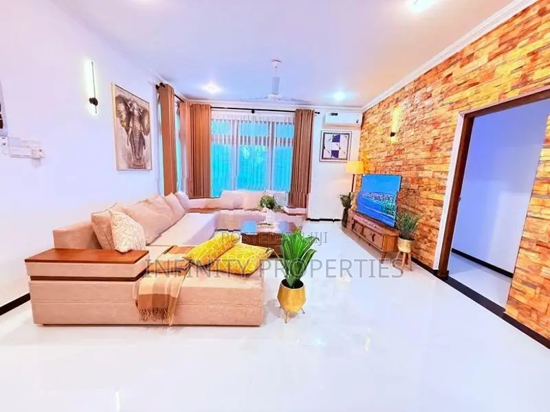 (AF734) Luxury House for Sale - Pelawaththa, Baththaramulla,