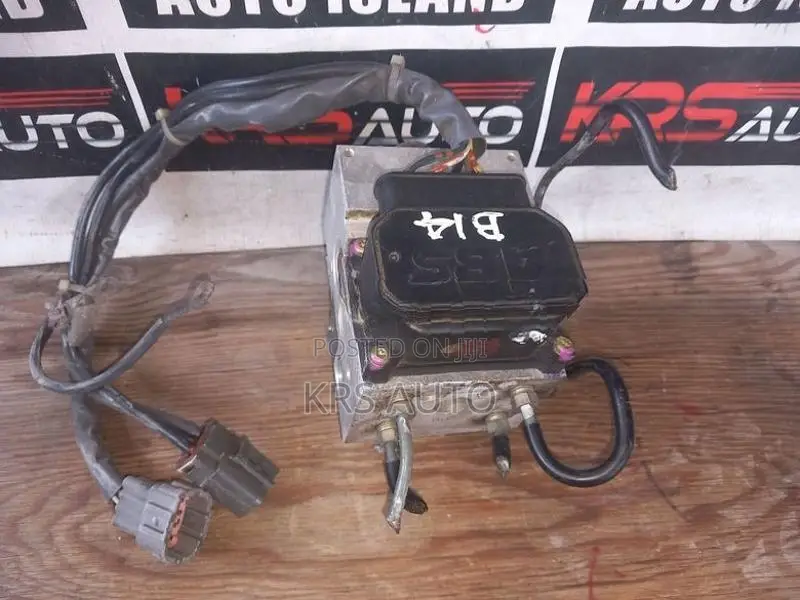 Nissan Sunny FB 14 ABS Unit