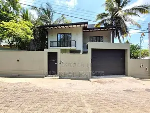 Newly Build Luxury Three Story House for Sale Kottawa
