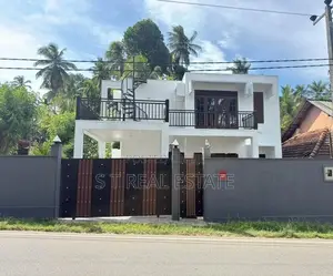 Newly Build Luxury 3 Story House For Sale In Padukka