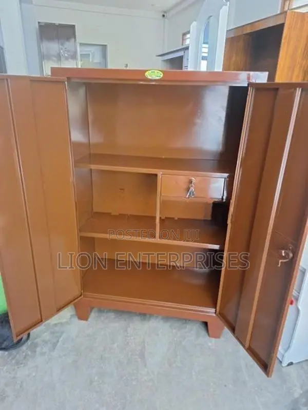 Steel Half Cupboards 4×2.5ft