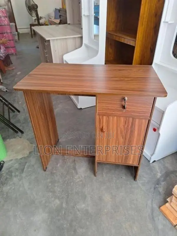 32×19 Melamine office tables