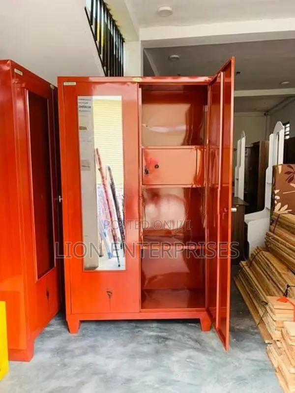 6×3.5 Ft Steel cupboards