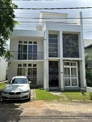 Gated Community Luxury House for Sale in Piliyandala Suwarapola