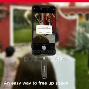 SanDisk 128GB iXpand Flash Drive Luxe