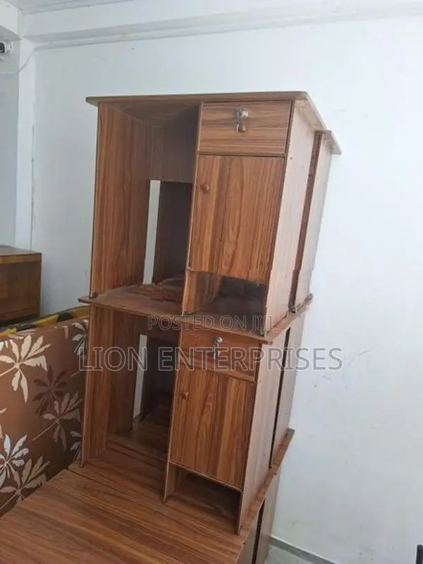 Melamine office tables 32×19 inchee