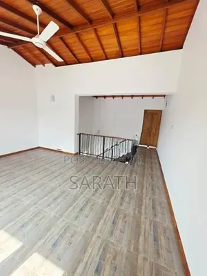 Brick Walls - Brand New House Sale Battaramulla