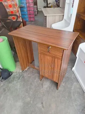 Melamine office tables 32×19 inchee