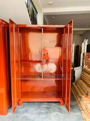 6×3.5 Ft Steel cupboards