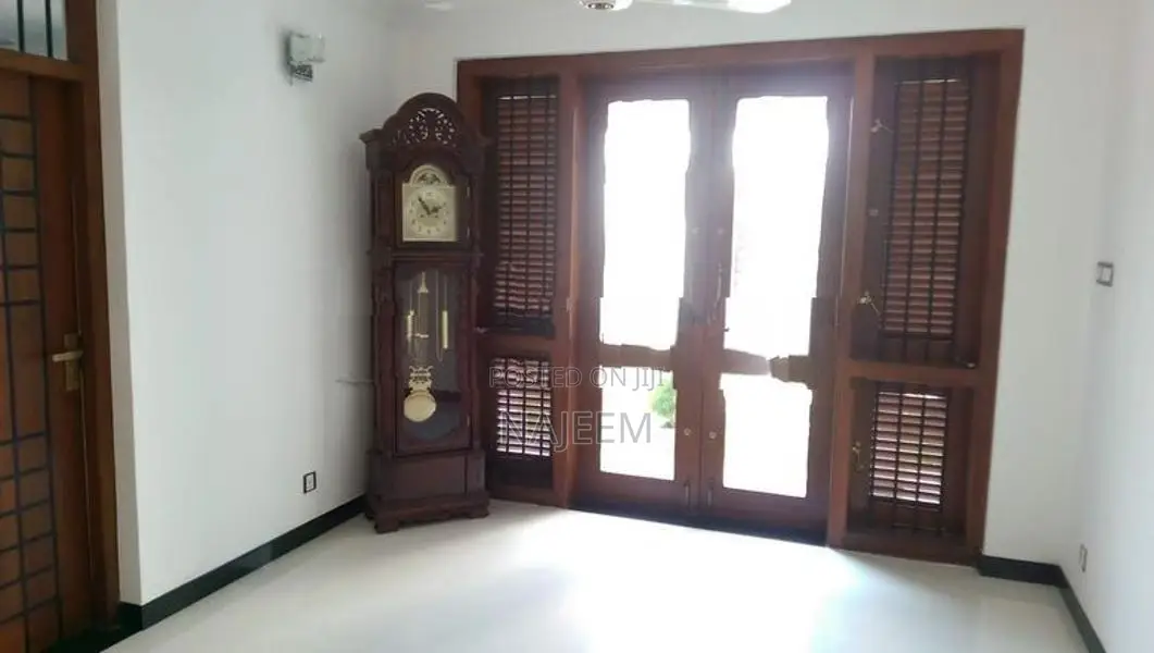 House for Sale Dehiwala Near the Galle Road