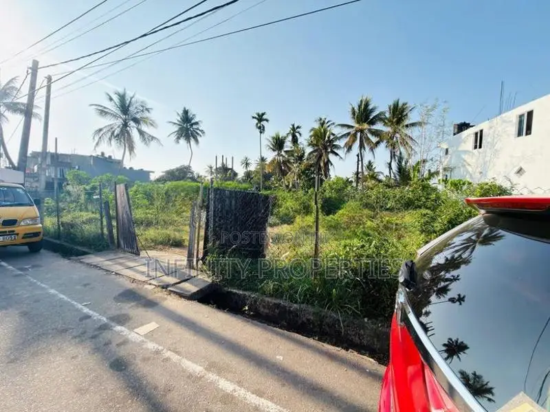 (AF763) 100 Commercial Land sale At Piliyandala