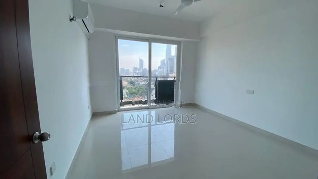 Brand New 3BR Apartment in Abdul Caffoor Mw Colombo 3 FOR SALE