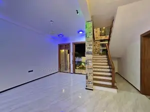Super Quality Mordern 3 Storied House in Kahatuduwa