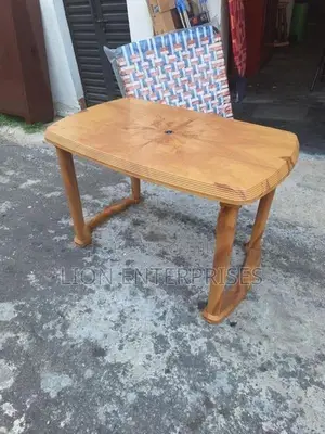 Nippon Plastic Tables