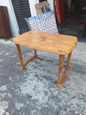 Nippon Plastic Tables