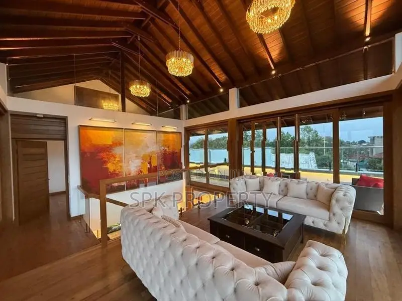 Grand Luxury Living Near Battaramulla Town