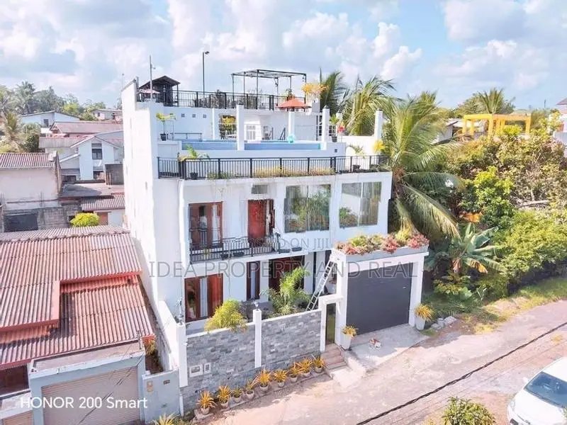 (SDS-359) High Luxury Brand Modern Three Storey House Sale in Kottawa