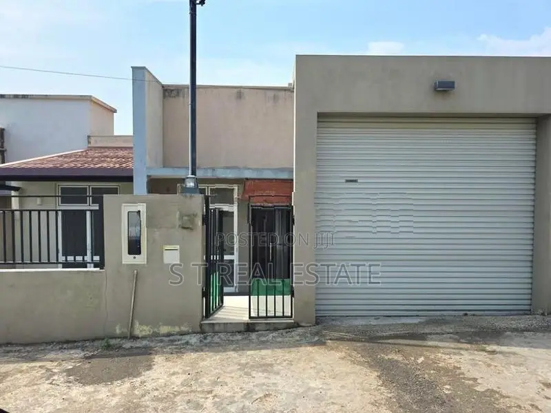 Almost Brand New Single Story House For Sale In Polgasowita