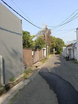 Dehiwala Kawdana 10.9 Perches Land with Single Storey House for Sale