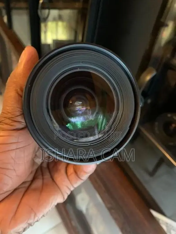 Canon 20-35 Red Line DSLR Wide Lens