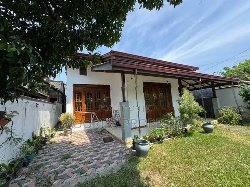 Near Bypass Road 2 Storey House for Sale in Kesbewa Town