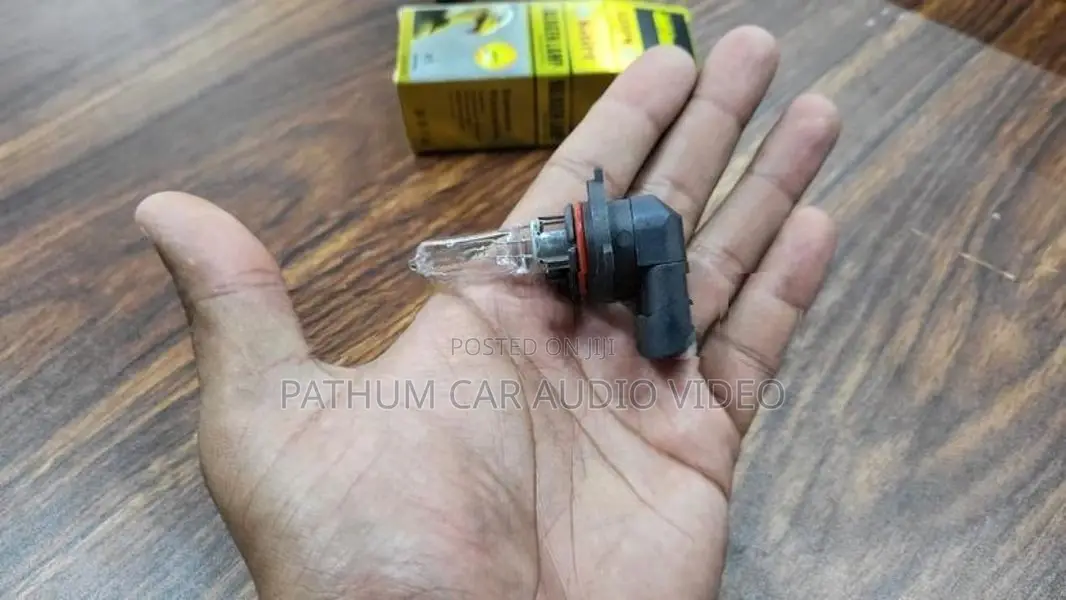 Halogen Bulbs 9005 / 9006 H4