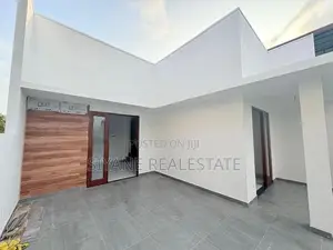 Home Awaits In Athurugiriya