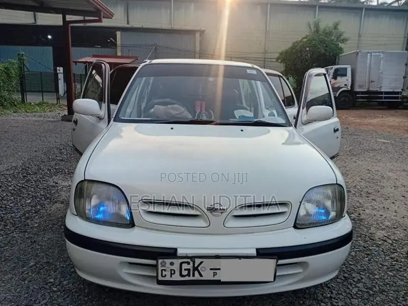 Nissan March 1998