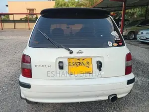 Nissan March 1998