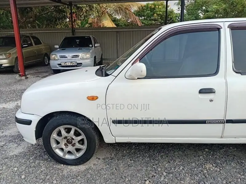 Nissan March 1998