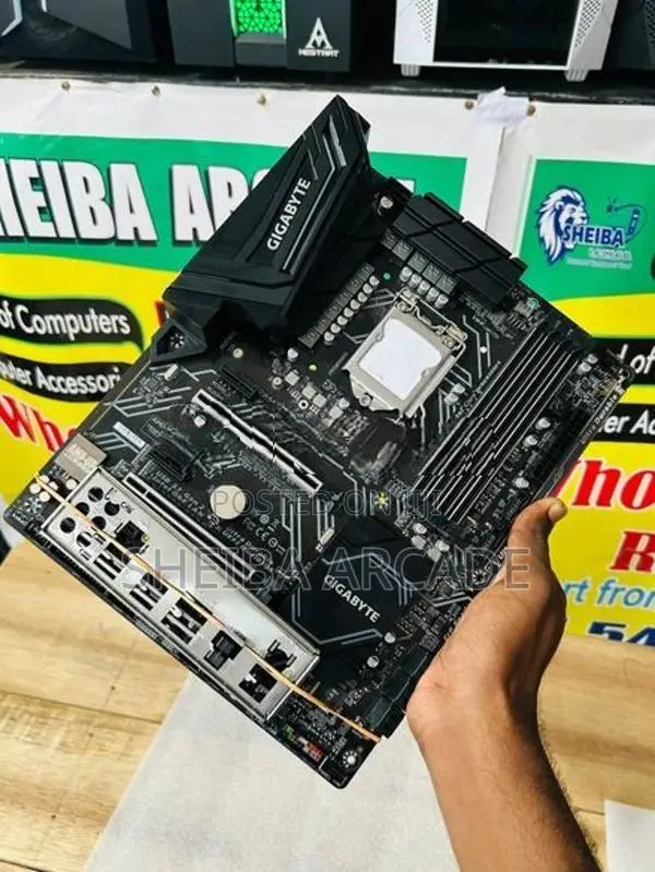 GIGABYTE Z370 GAMING MOTHER BOARD