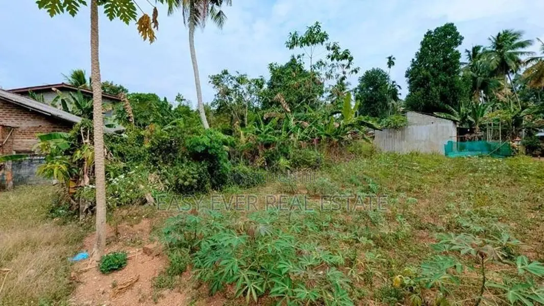 Land for Sale in Kadawatha