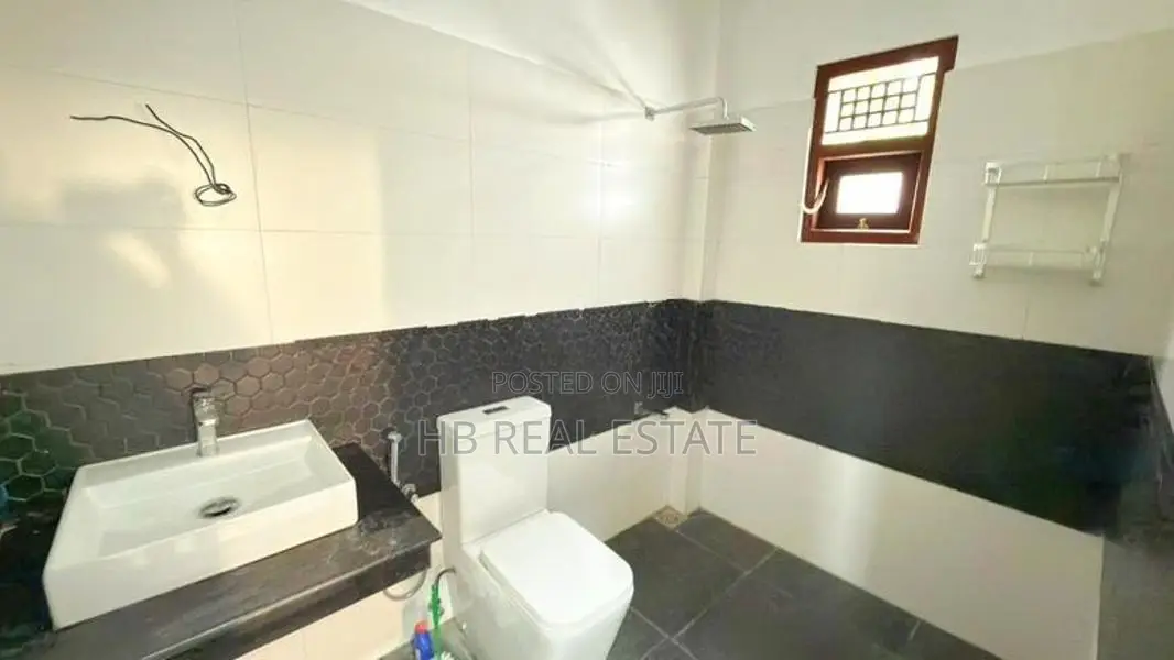 Newly Build Luxury Two Story House for Sale Padukka