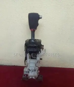 Nissan Serina C26 Gear Selector