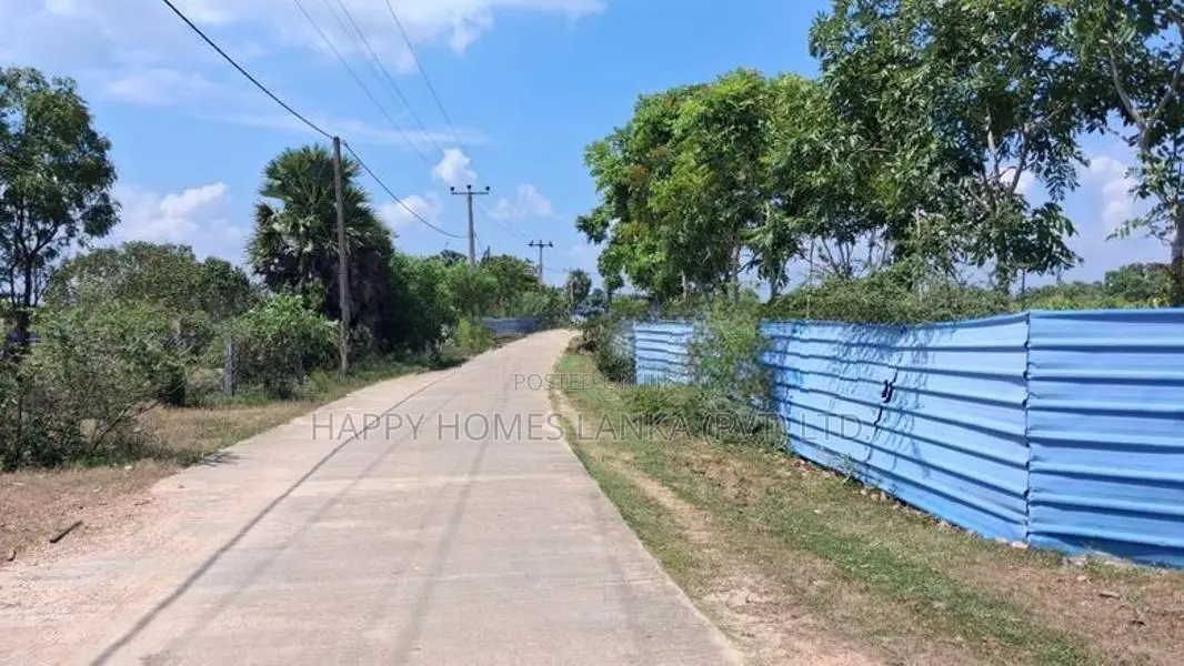 HHL1135 - Land for sale in Mylambaveli