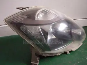 Toyota passo KGC10 Head Light Blackbase