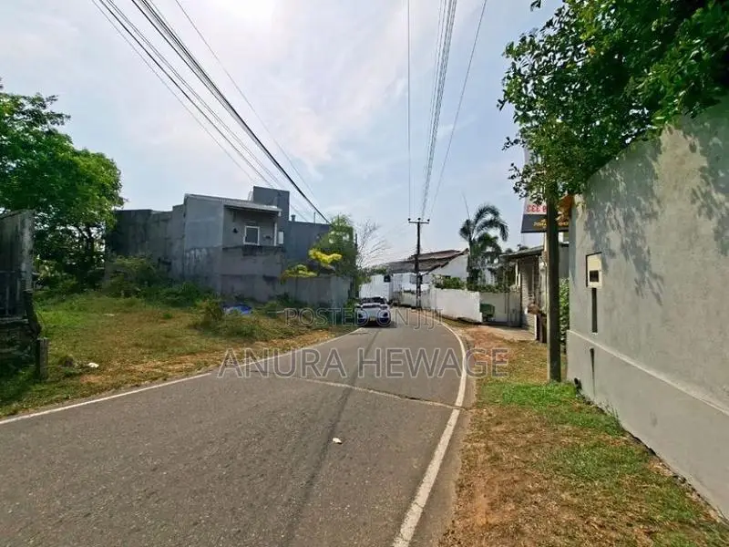 Land for Sale facing Thalangama Wewa road. (ID : TLNG001)