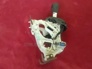 Nissan Serina C26 Gear Selector