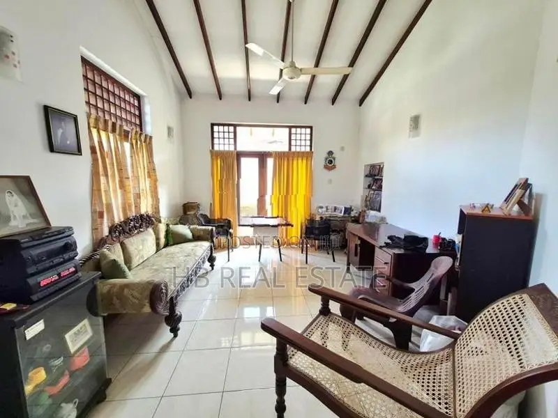 Architecture Designed Super Luxury Two Storey House Battaramulla