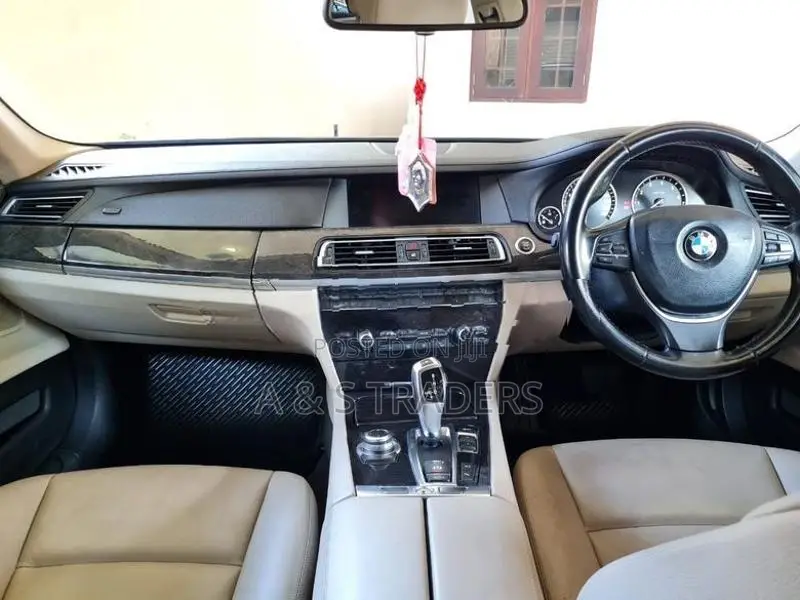 BMW 740Li LWB MAX Load 1ST Own 2012